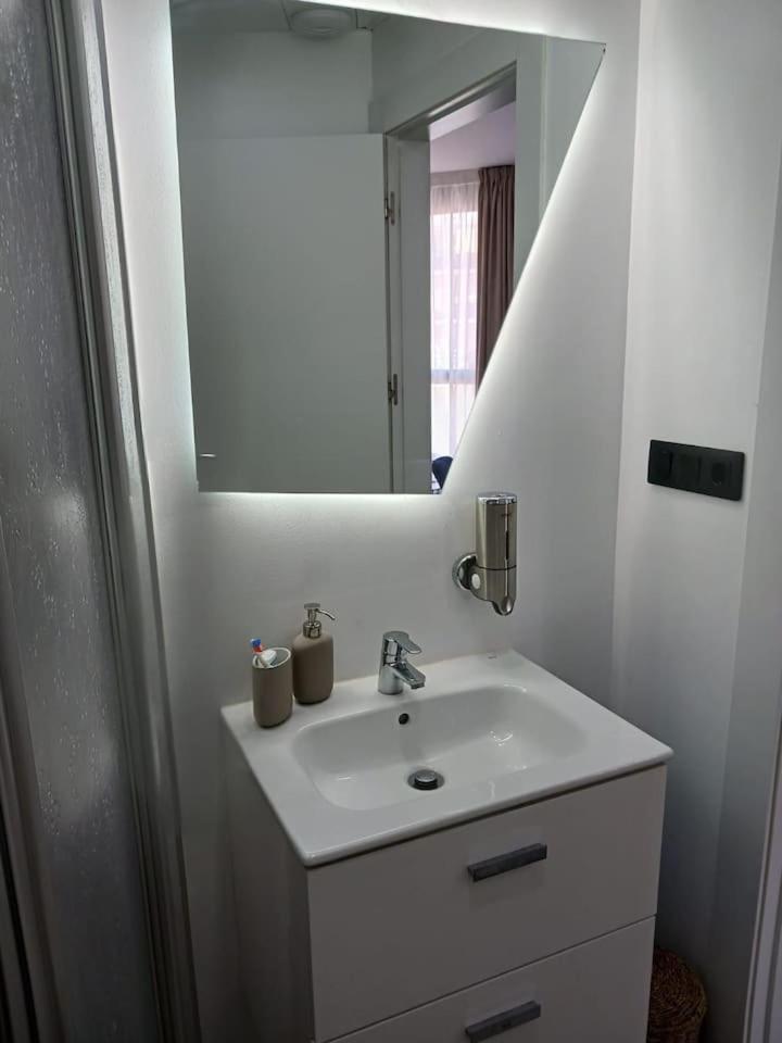 Centrico Apartamento Nogalera *